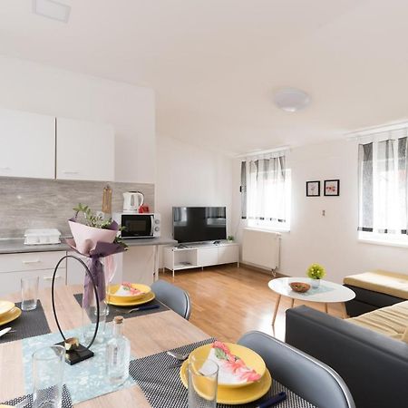 Apartmani Kod Marka Pozega Extérieur photo