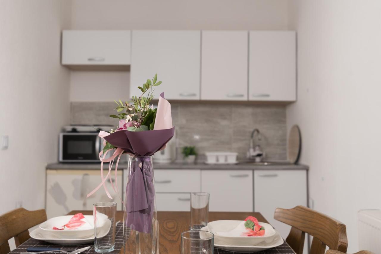 Apartmani Kod Marka Pozega Extérieur photo